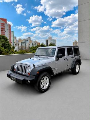 JEEP WRANGLER 3.6 UNLIMITED SPORT 4X4 V6 GASOLINA 4P AUTOMÁTICO JEEP WRANGLER 3.6 UNLIMITED SPORT 4X4 V6 GASOLINA 4P AUTOMÁTICO
